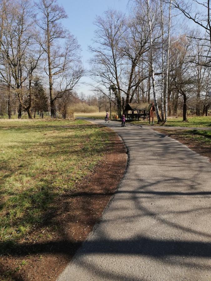 ホテル Am Waldrand Spreewald ブルク エクステリア 写真